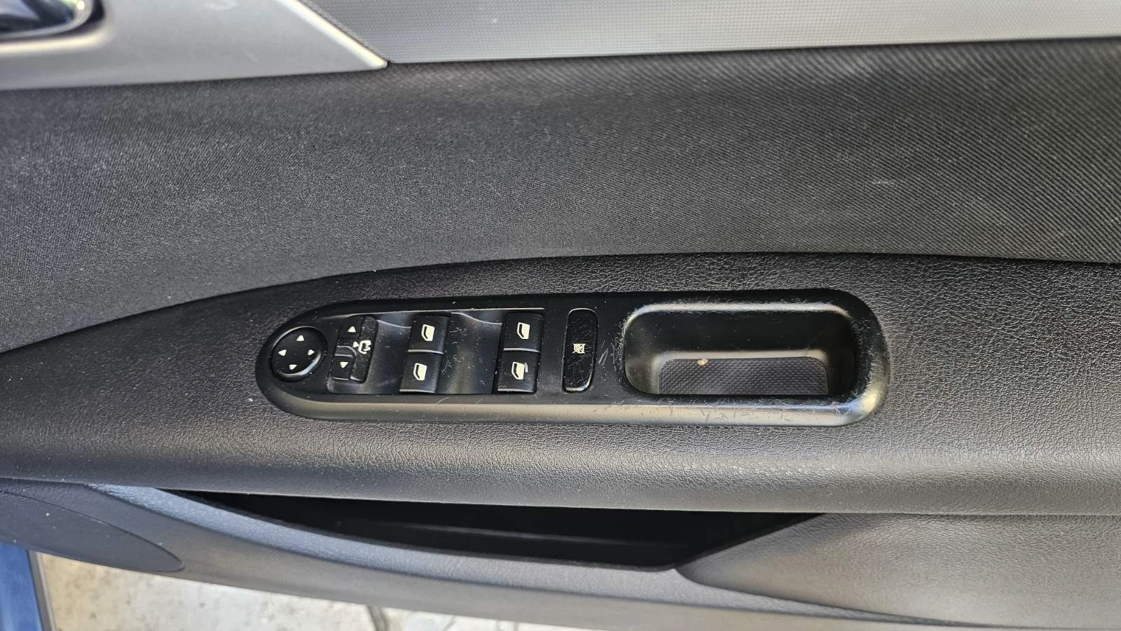 Peugeot 407 sw Десен волан, снимка 7 - Автомобили и джипове - 56138543