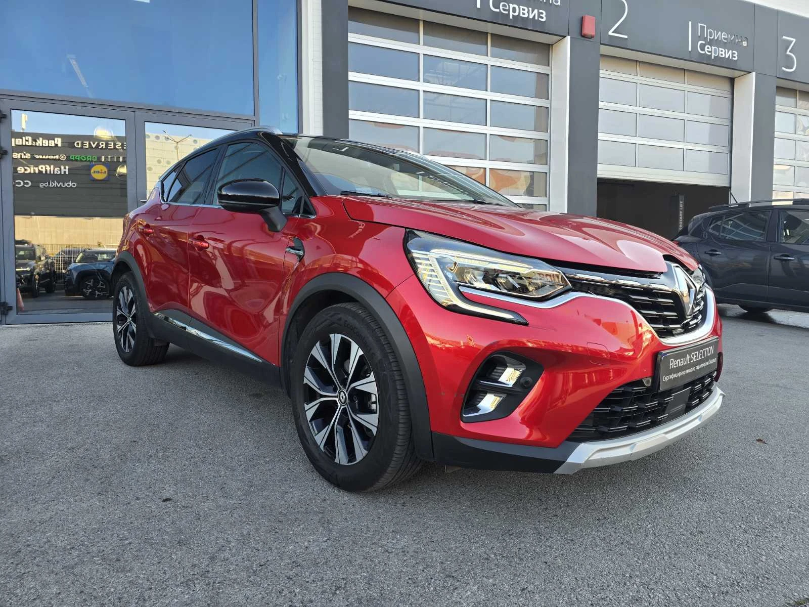 Renault Captur 1.3 TCE 140 HYBRID EDC, снимка 2 - Автомобили и джипове - 56256206