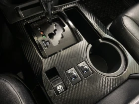 Toyota 4runner TRD Off-Road 4WD/KEYLESS/NAVI/LANE ASSIST, снимка 15