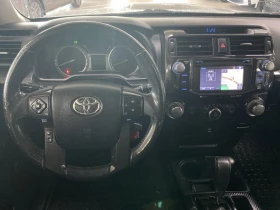 Toyota 4runner TRD Off-Road 4WD/KEYLESS/NAVI/LANE ASSIST, снимка 8