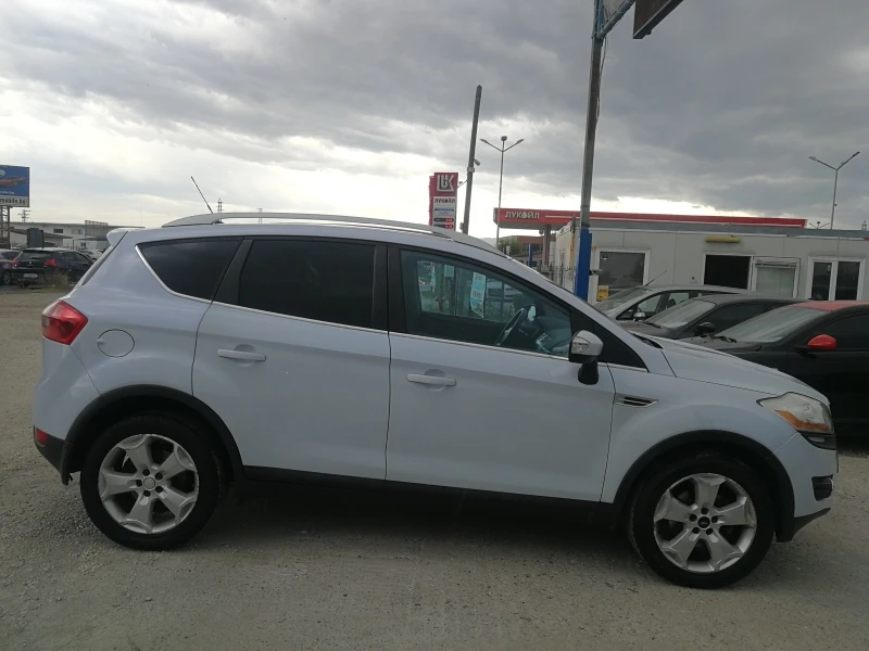 Ford Kuga 2.0! 4х4!ПАНОРАМА!ЛИЗИНГ , снимка 4 - Автомобили и джипове - 38143779