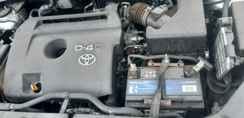 Toyota Rav4, снимка 8 - Автомобили и джипове - 48071597