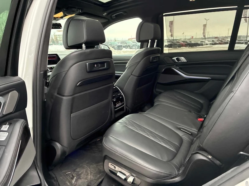 BMW X7 2019 xDrive50i * CARFAX * БЕЗ ПЪРВОНАЧАЛНА ВНОСКА, снимка 13 - Автомобили и джипове - 52830593