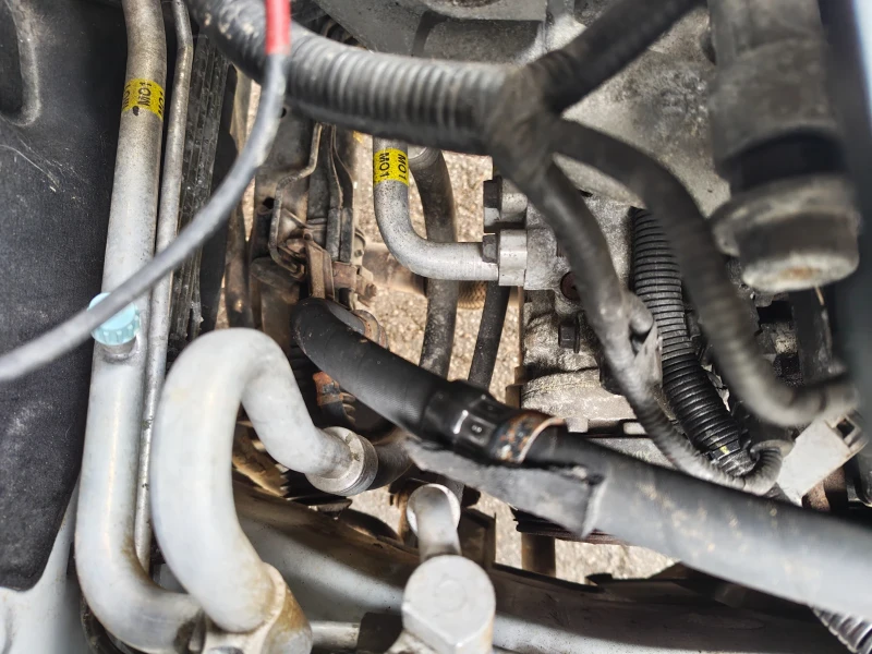 Hyundai Tucson 2.0 Бензин 2WD, снимка 11 - Автомобили и джипове - 53560176