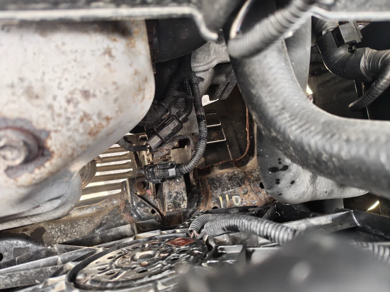 Hyundai Tucson 2.0 Бензин 2WD, снимка 15 - Автомобили и джипове - 53560176