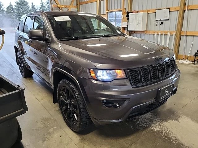 Jeep Grand cherokee ALTITUDE* ПОДГРЕВ* КАМЕРА* КОЖА* КЕЙЛЕС* , снимка 3 - Автомобили и джипове - 49022696