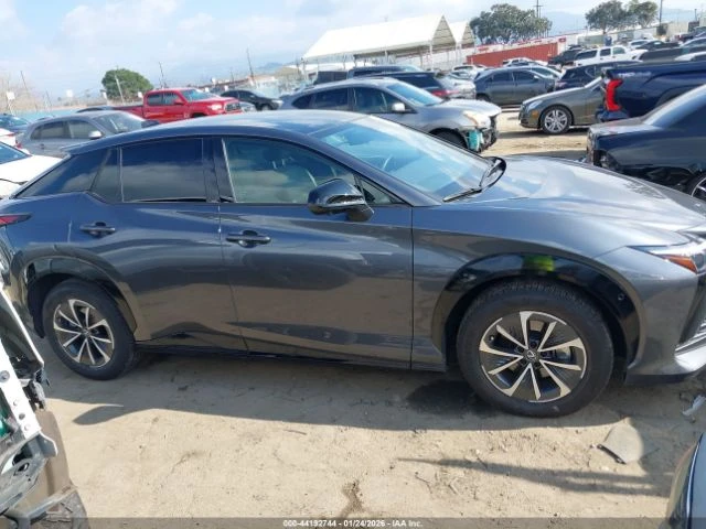 Lexus RZ 300E PREMIUM - изображение 3