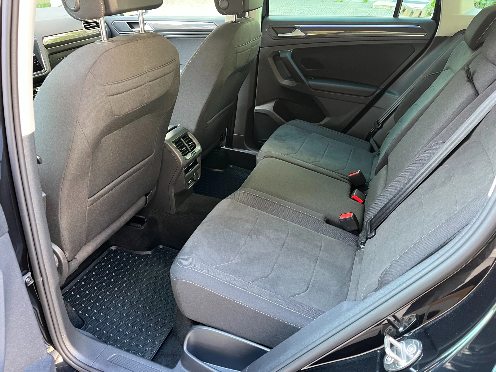 VW Tiguan 2.0 TSI - ГАРАНЦИЯ  - изображение 8