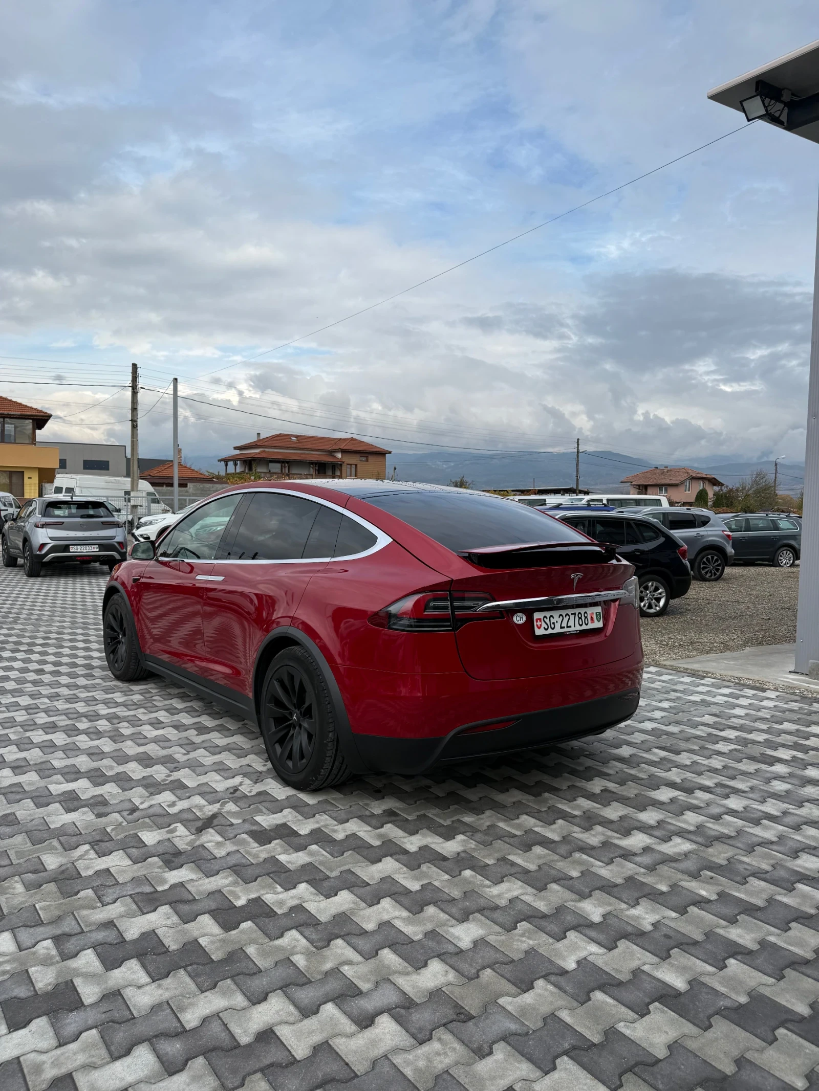 Tesla Model X X90D  - изображение 4