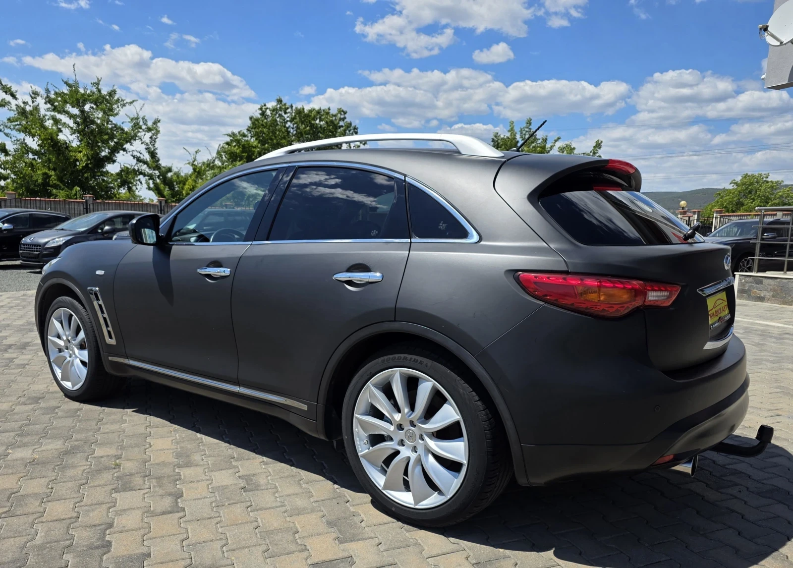 Infiniti QX70 3.0D V6, снимка 6 - Автомобили и джипове - 53036491