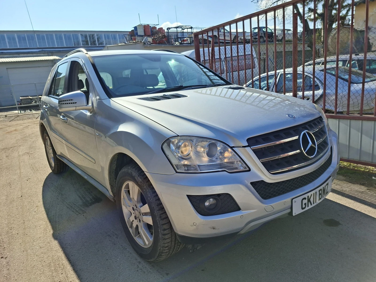 Mercedes-Benz ML ДесенВолан, снимка 4 - Автомобили и джипове - 53743023