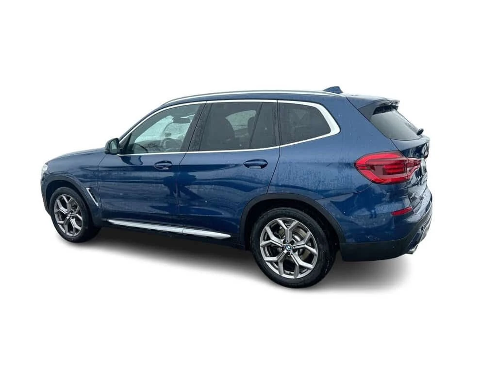 BMW X3 * xDrive30i Low Km | Prem Essential | Sunroof | Na, снимка 9 - Автомобили и джипове - 53945056