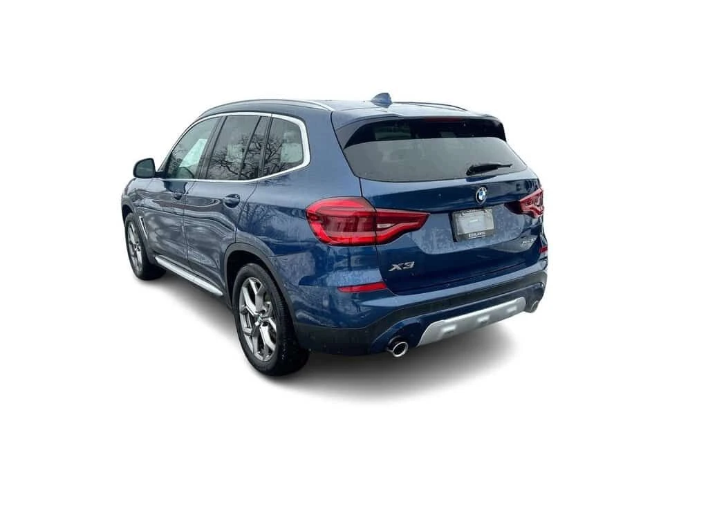 BMW X3 * xDrive30i Low Km | Prem Essential | Sunroof | Na, снимка 11 - Автомобили и джипове - 53945056