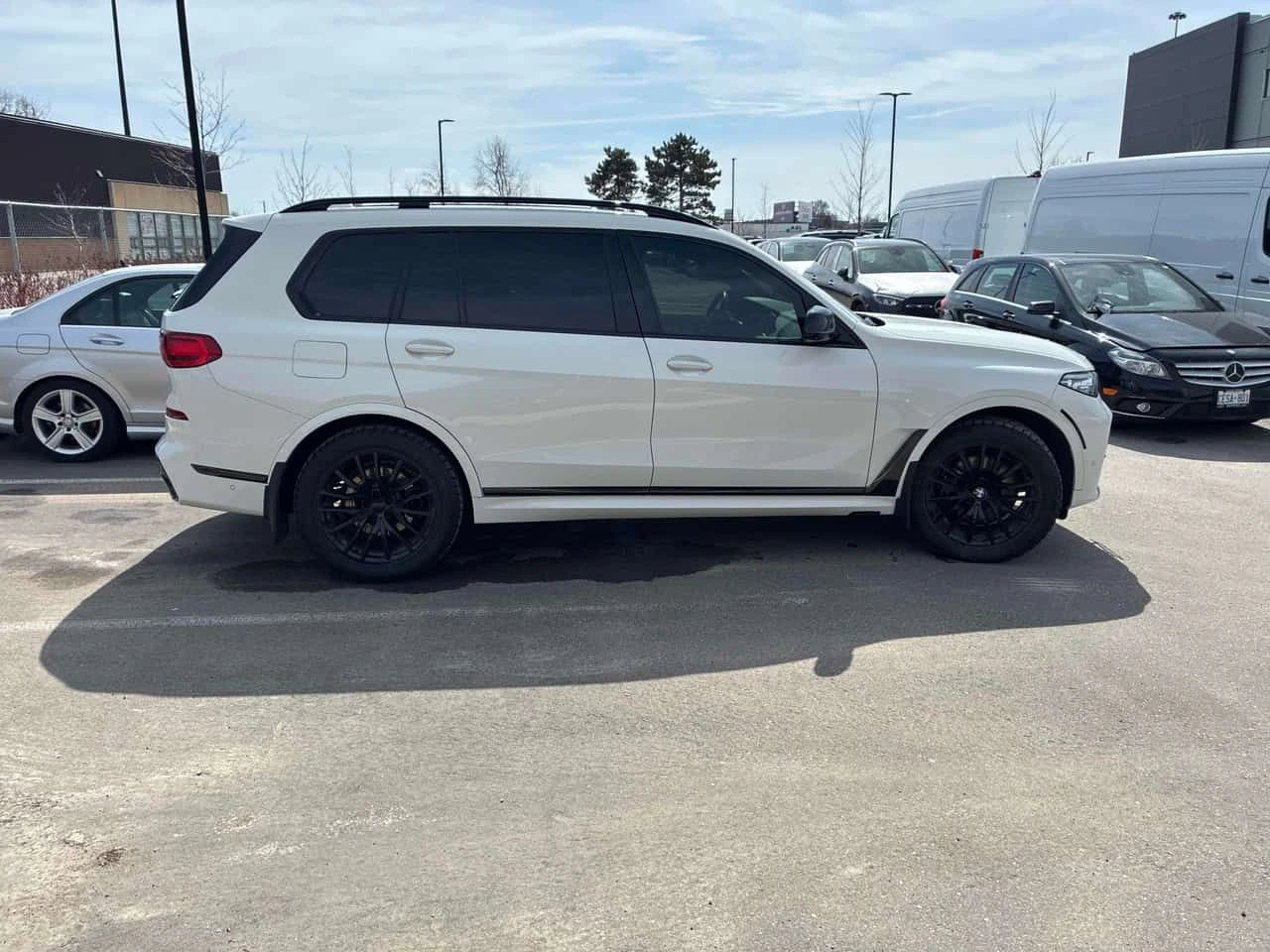 BMW X7 * xDrive40i * ДИСТРОНИК * 360 * ОБДУХВАНЕ * H/K, снимка 3 - Автомобили и джипове - 53977554