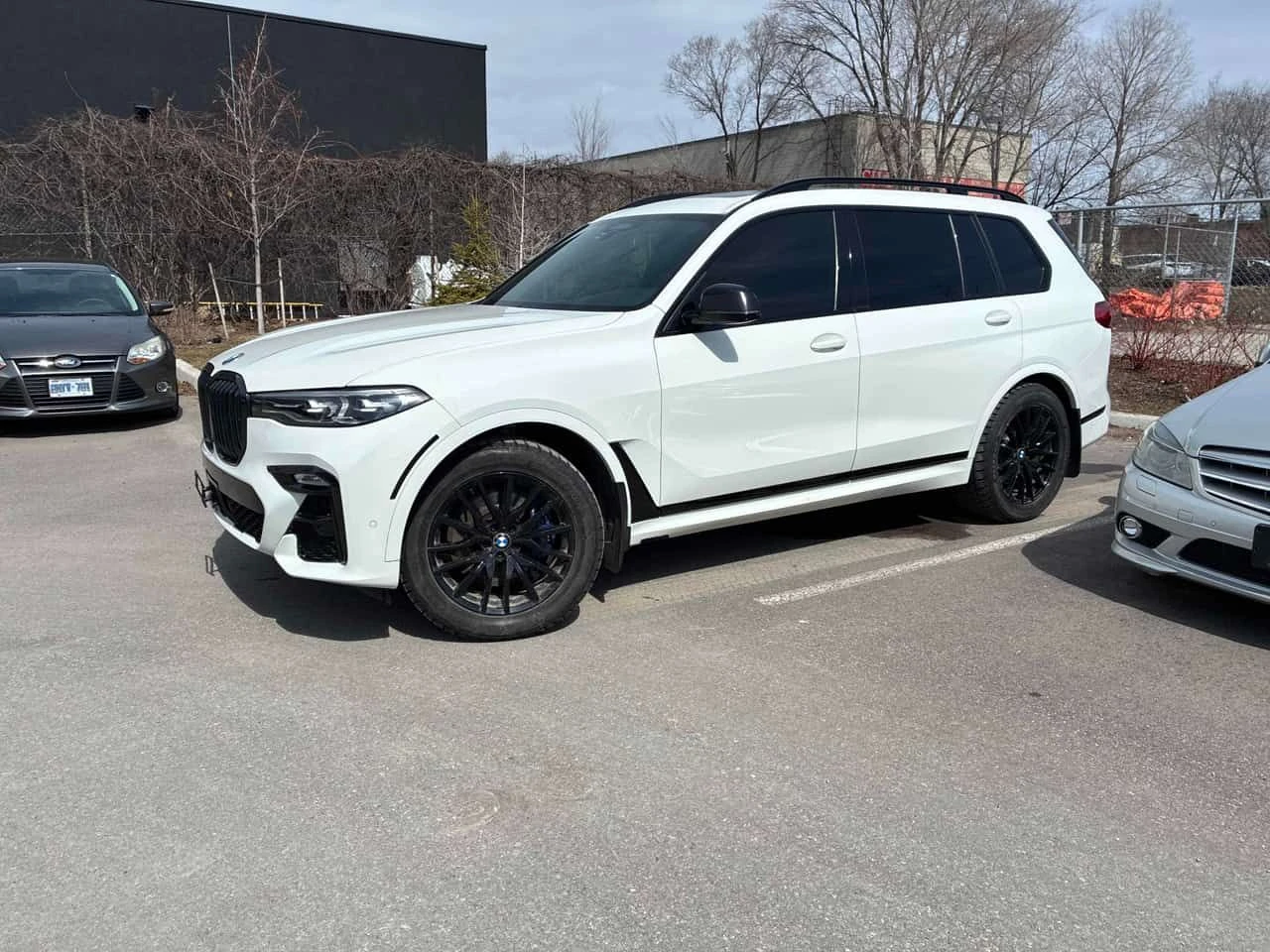 BMW X7 * xDrive40i * ДИСТРОНИК * 360 * ОБДУХВАНЕ * H/K, снимка 17 - Автомобили и джипове - 53977554