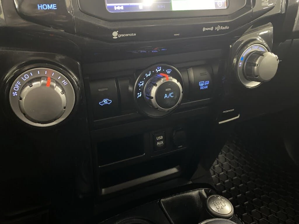 Toyota 4runner TRD Off-Road 4WD/KEYLESS/NAVI/LANE ASSIST, снимка 14 - Автомобили и джипове - 54513315