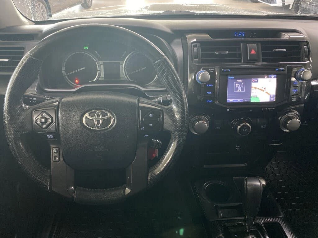 Toyota 4runner TRD Off-Road 4WD/KEYLESS/NAVI/LANE ASSIST, снимка 8 - Автомобили и джипове - 54513315