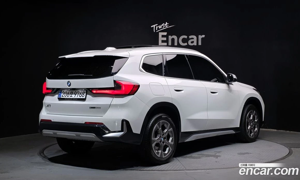 BMW X1 sDrive 20i xLine, снимка 2 - Автомобили и джипове - 55668705