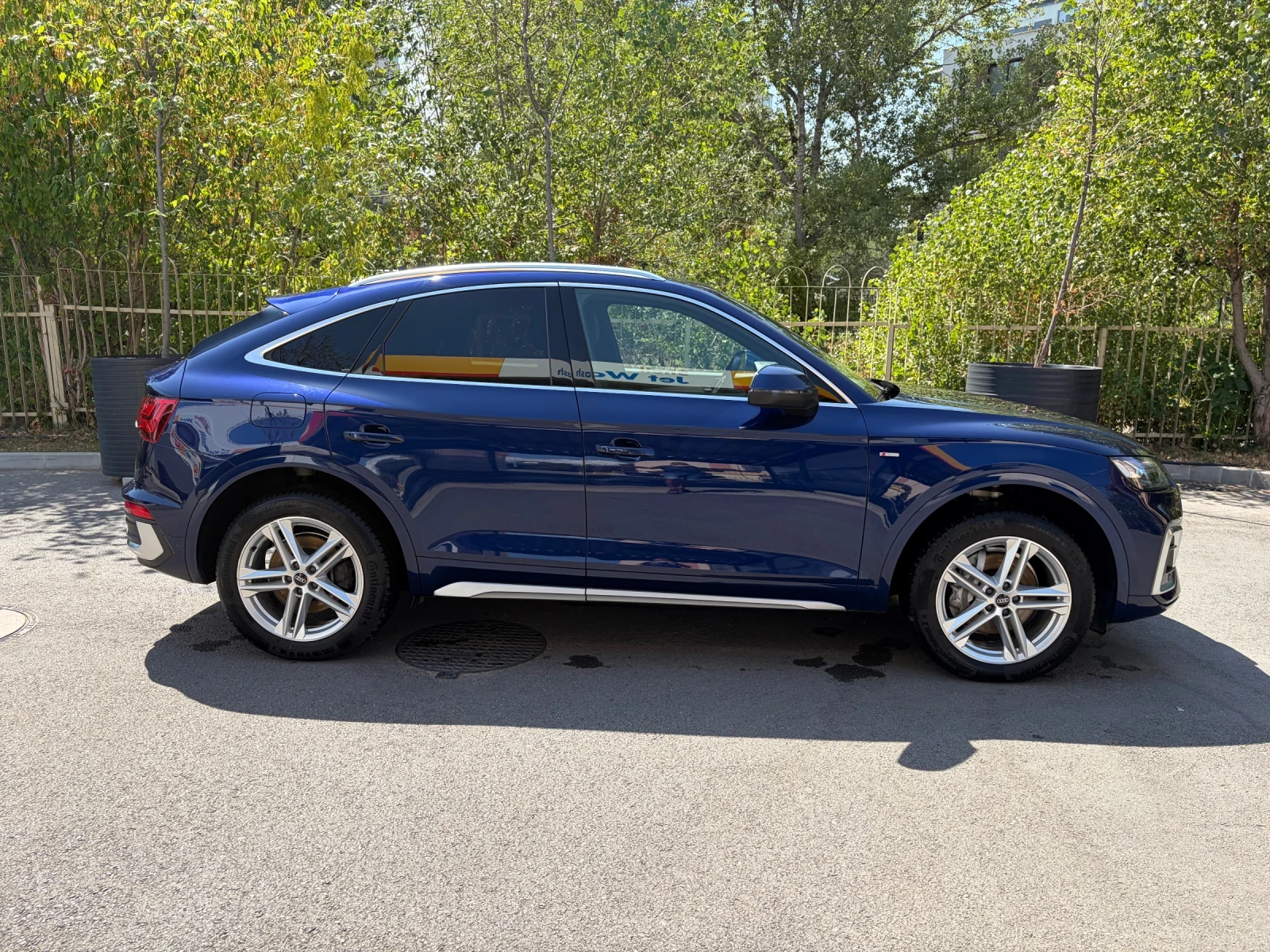 Audi Q5 Sportback, снимка 2 - Автомобили и джипове - 55963673