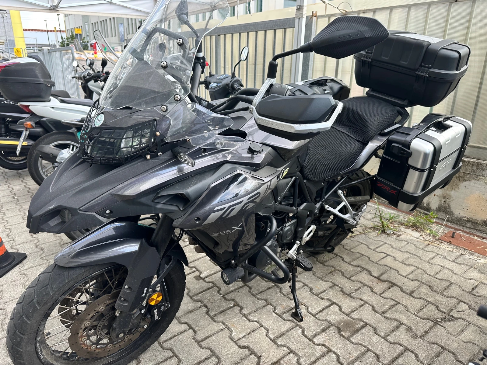 Benelli TRK 502 03.2023г. кат.А2, снимка 17 - Мотоциклети и мототехника - 56295050