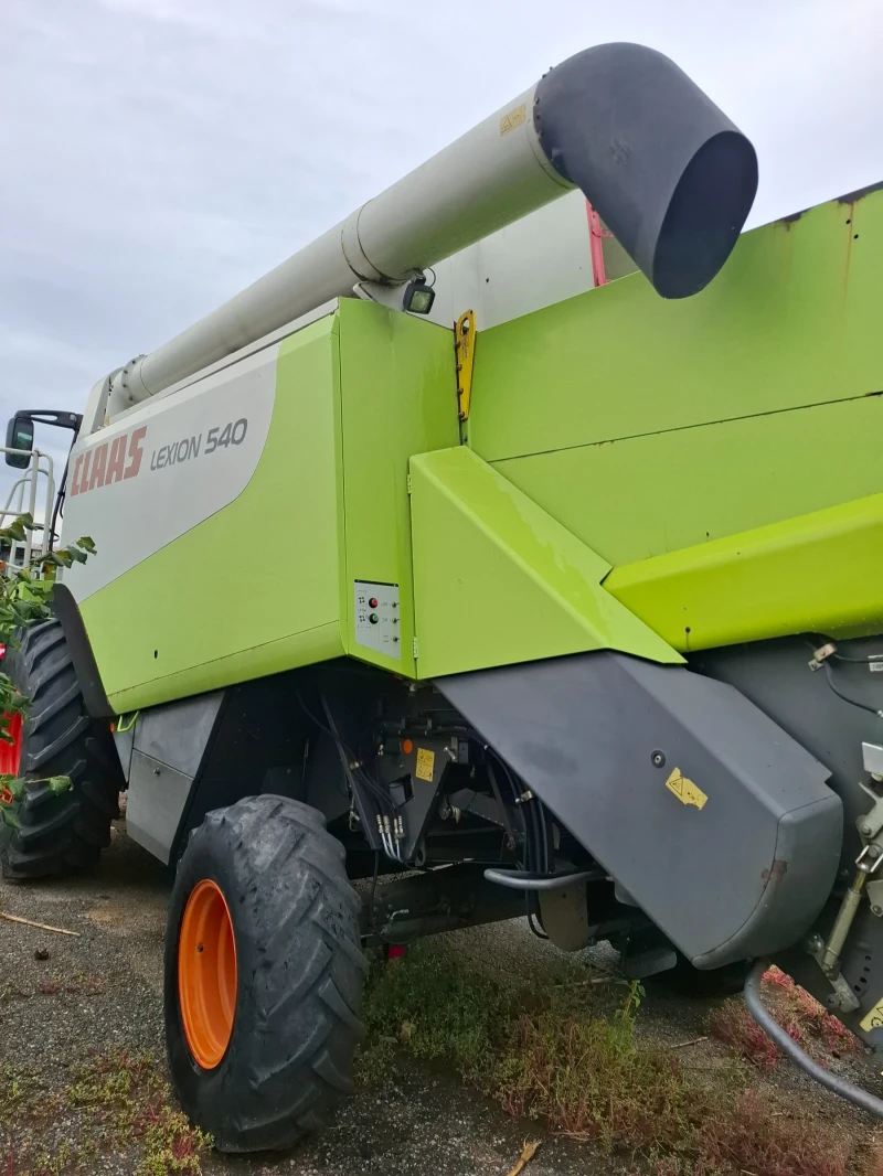 Комбайн Claas Lexion 540, снимка 3 - Селскостопанска техника - 52091677