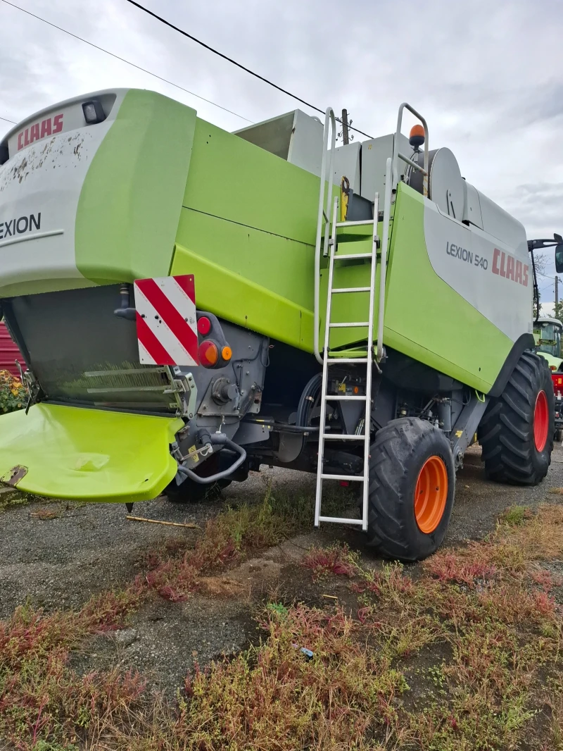 Комбайн Claas Lexion 540, снимка 7 - Селскостопанска техника - 52091677