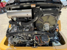 Челен товарач Caterpillar 906, снимка 9