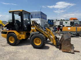 Челен товарач Caterpillar 906, снимка 15