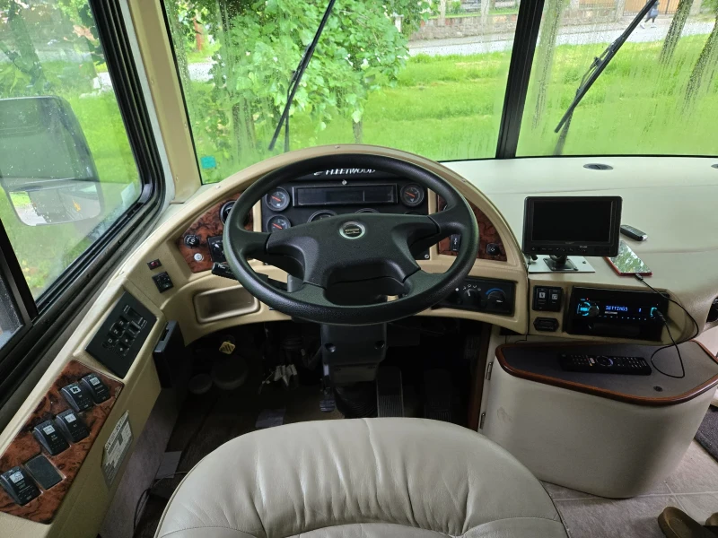 Кемпер Fleetwood Bounder НАЛИЧЕН В БЪЛГАРИЯ, снимка 16 - Каравани и кемпери - 48425373