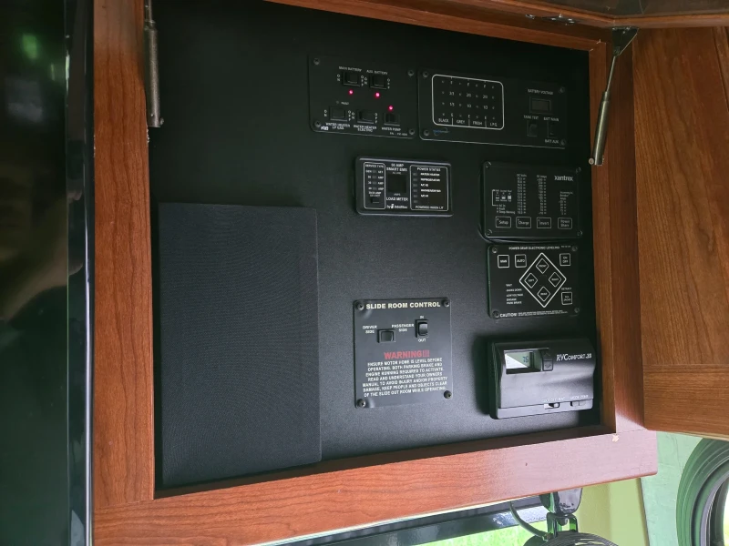 Кемпер Fleetwood Bounder НАЛИЧЕН В БЪЛГАРИЯ, снимка 17 - Каравани и кемпери - 48425373