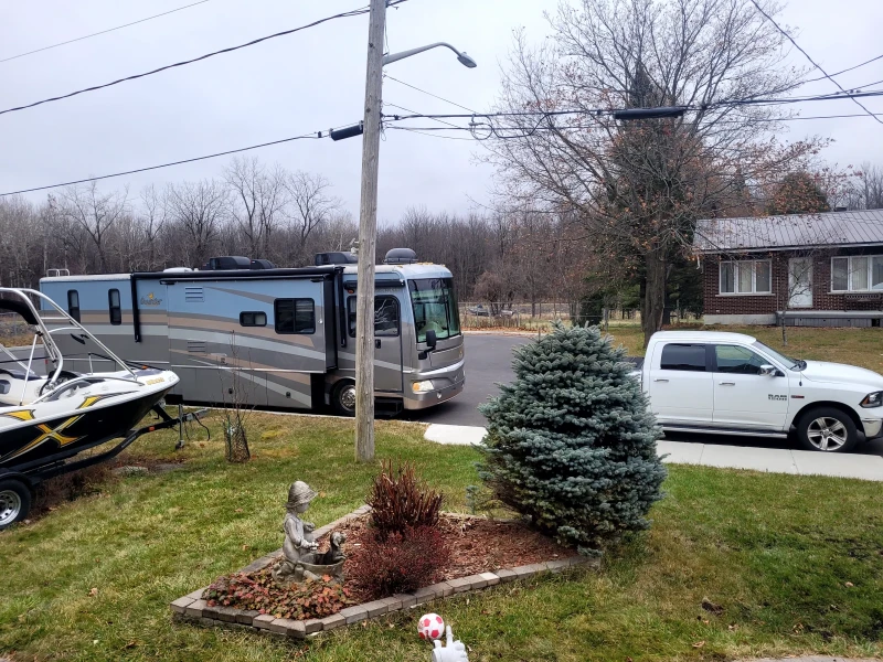 Кемпер Fleetwood Bounder, снимка 9 - Каравани и кемпери - 48425373