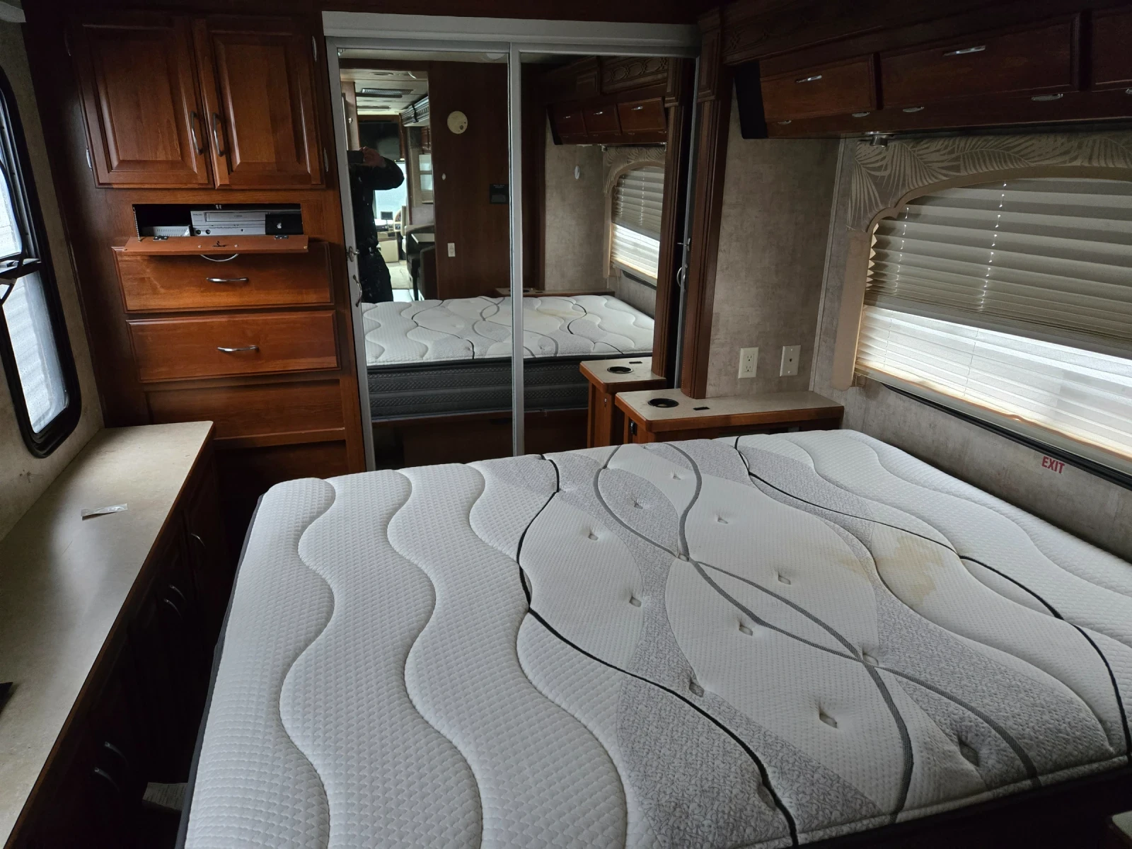Кемпер Fleetwood Bounder НАЛИЧЕН В БЪЛГАРИЯ - изображение 8