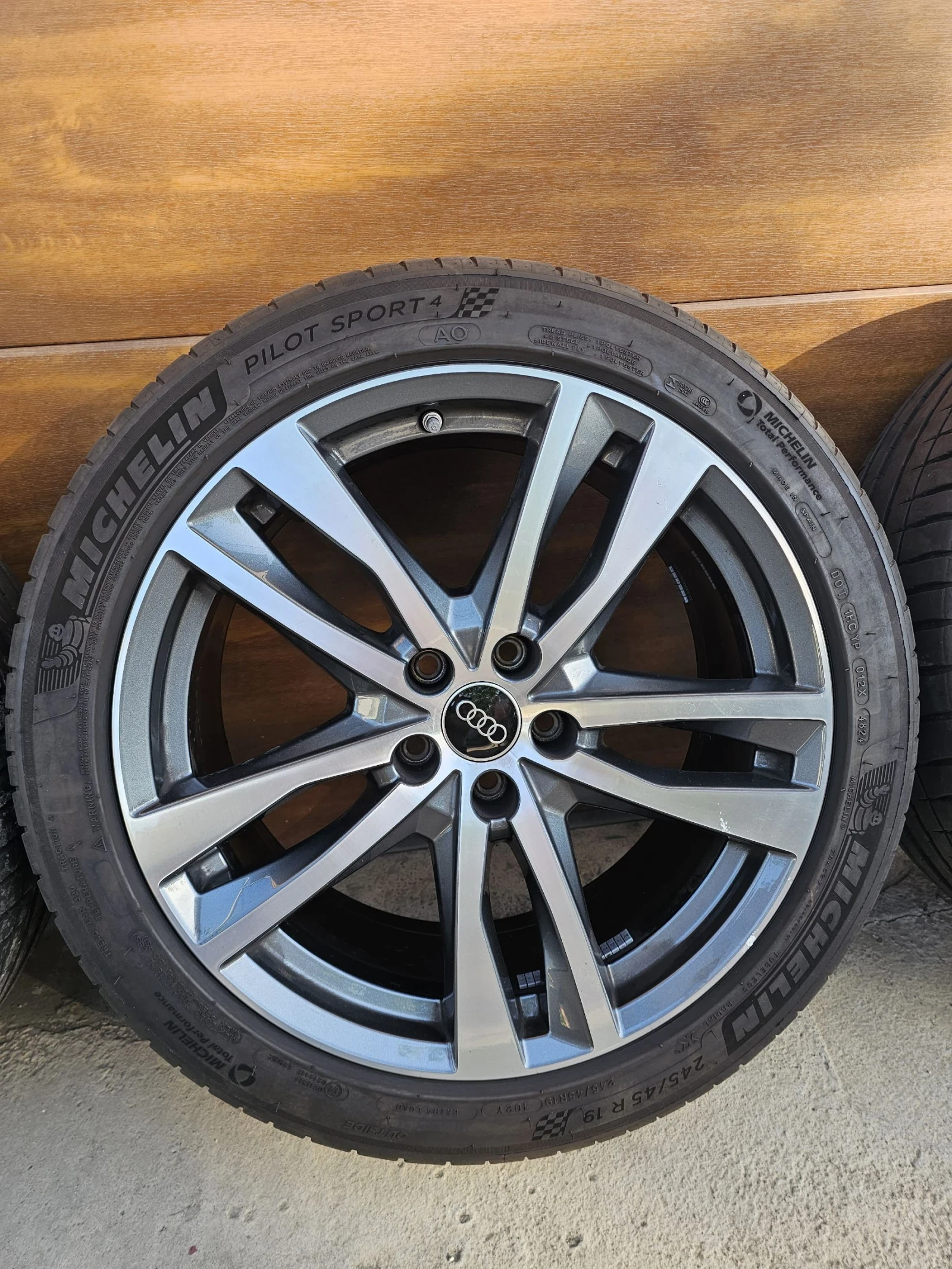 Джанти за Audi A8, снимка 3 - Гуми и джанти - 54703360