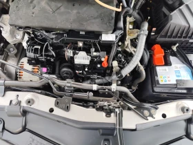 Toyota Auris 1.6D-4D* LED* EURO6B* , снимка 15