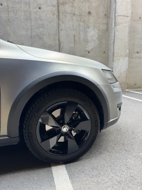Skoda Octavia SCOUT, снимка 7