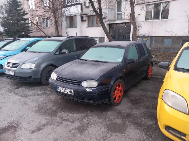 VW Golf 1.8 125 hp, снимка 1 - Автомобили и джипове - 49361555