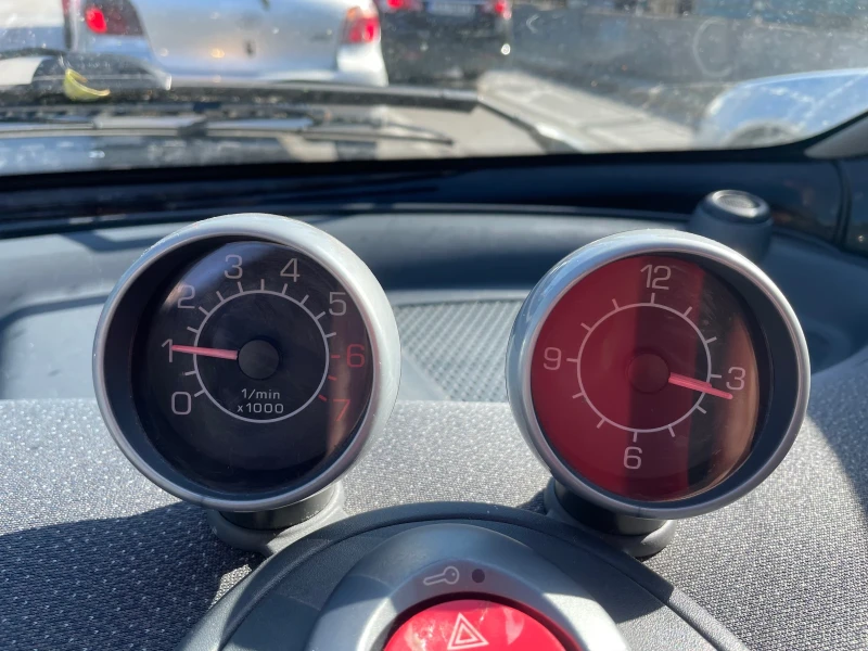 Smart Fortwo Brabus, снимка 15 - Автомобили и джипове - 52395835