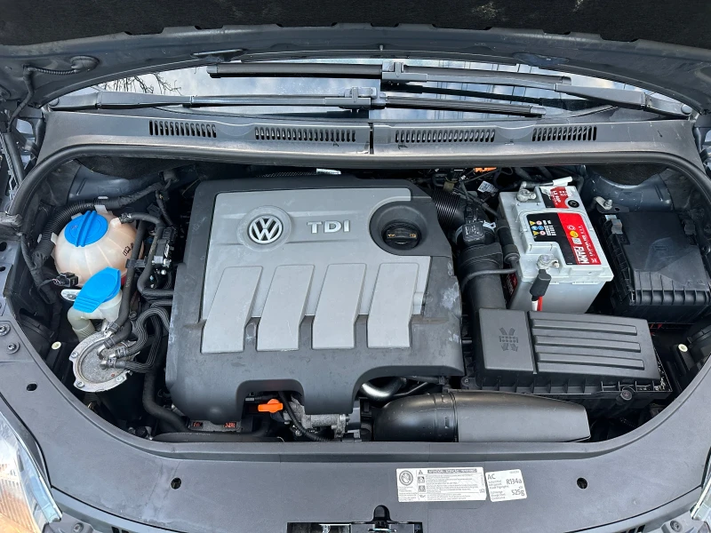 VW Golf Plus 1.6TDI, снимка 14 - Автомобили и джипове - 52834129