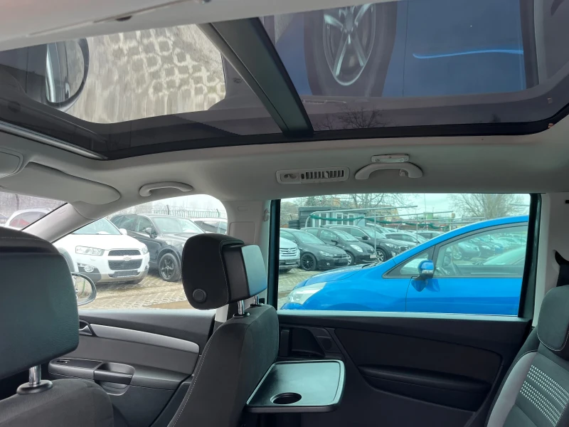 VW Sharan 2.0 TDI / 7 места, снимка 10 - Автомобили и джипове - 53342936