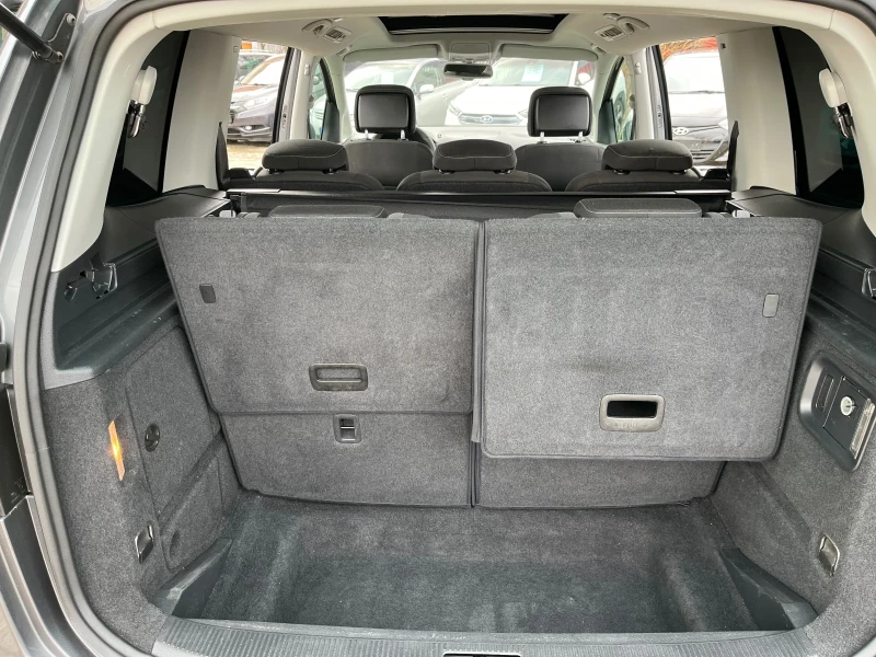 VW Sharan 2.0 TDI / 7 места, снимка 13 - Автомобили и джипове - 53342936