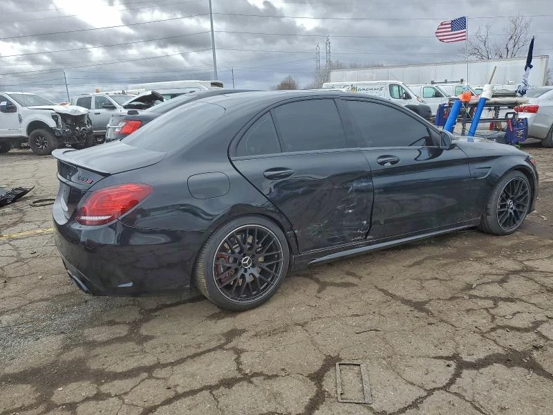 Mercedes-Benz C 63 AMG КОжа* Подгрев* Обдухване* Кейлес* Blind Spot*  - изображение 3