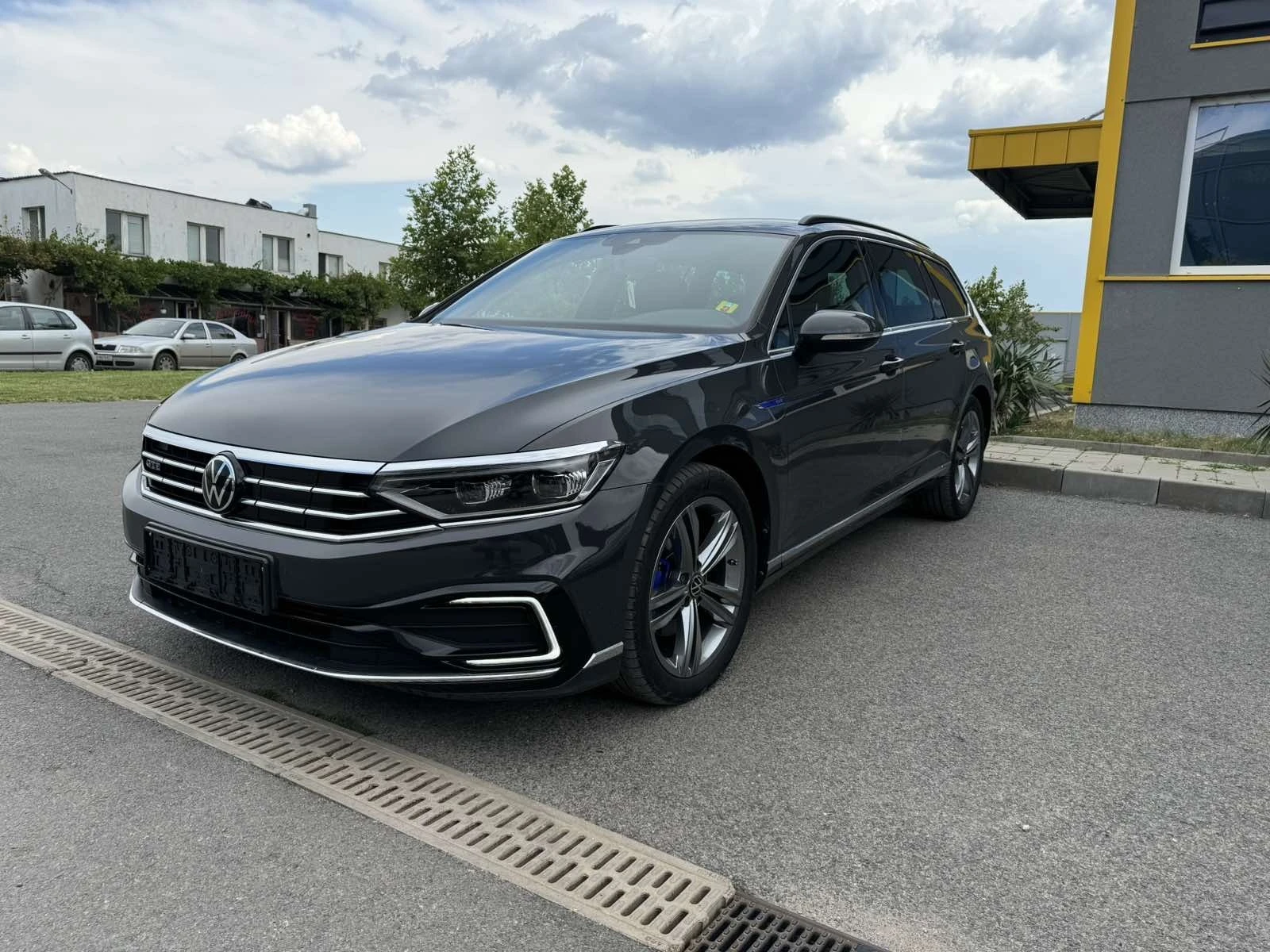 VW Passat 1.4 GTE PLUG IN HYBRID ПРОМОЦИЯ - [1] 