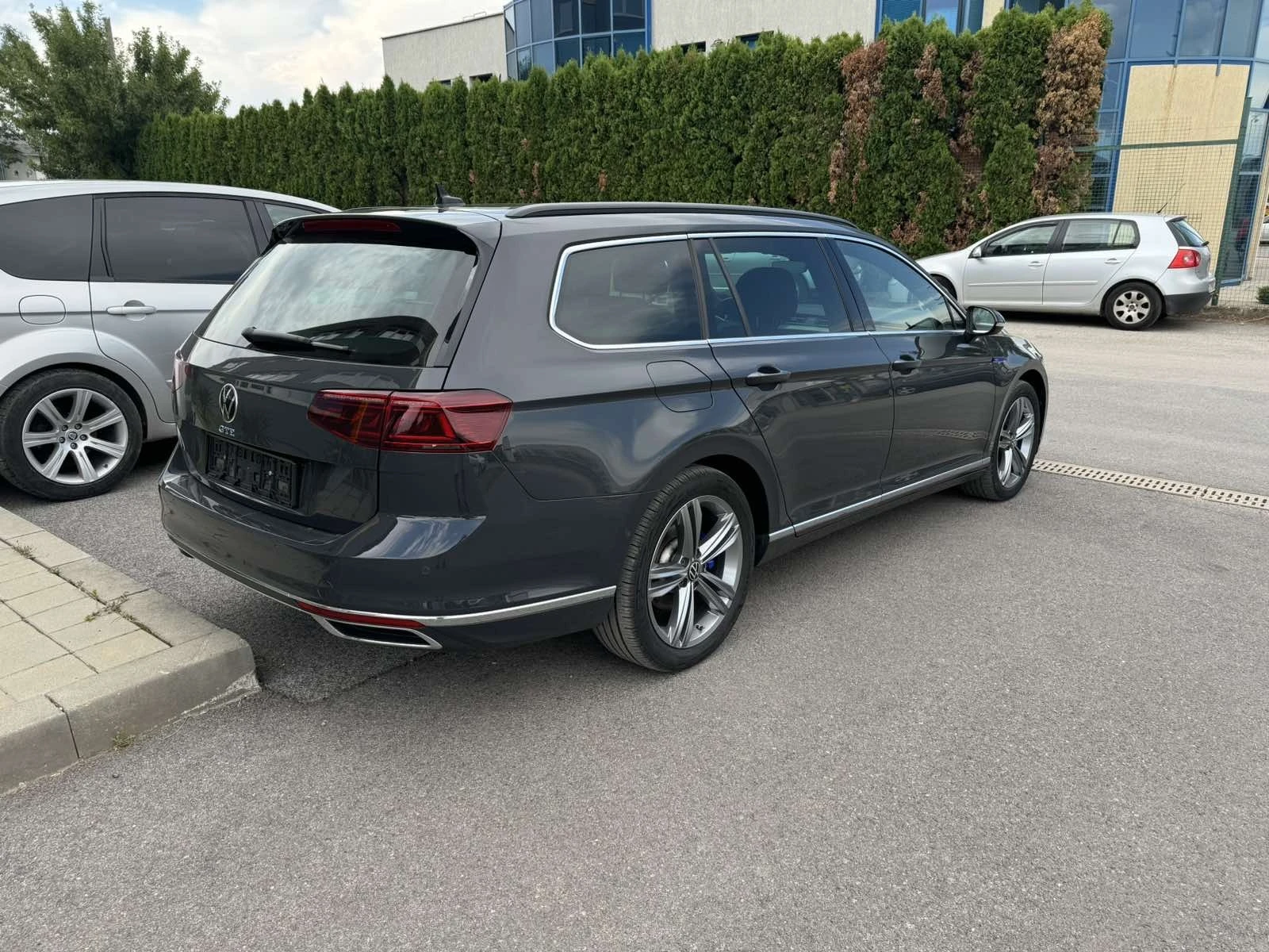 VW Passat 1.4 GTE PLUG IN HYBRID ПРОМОЦИЯ - изображение 6