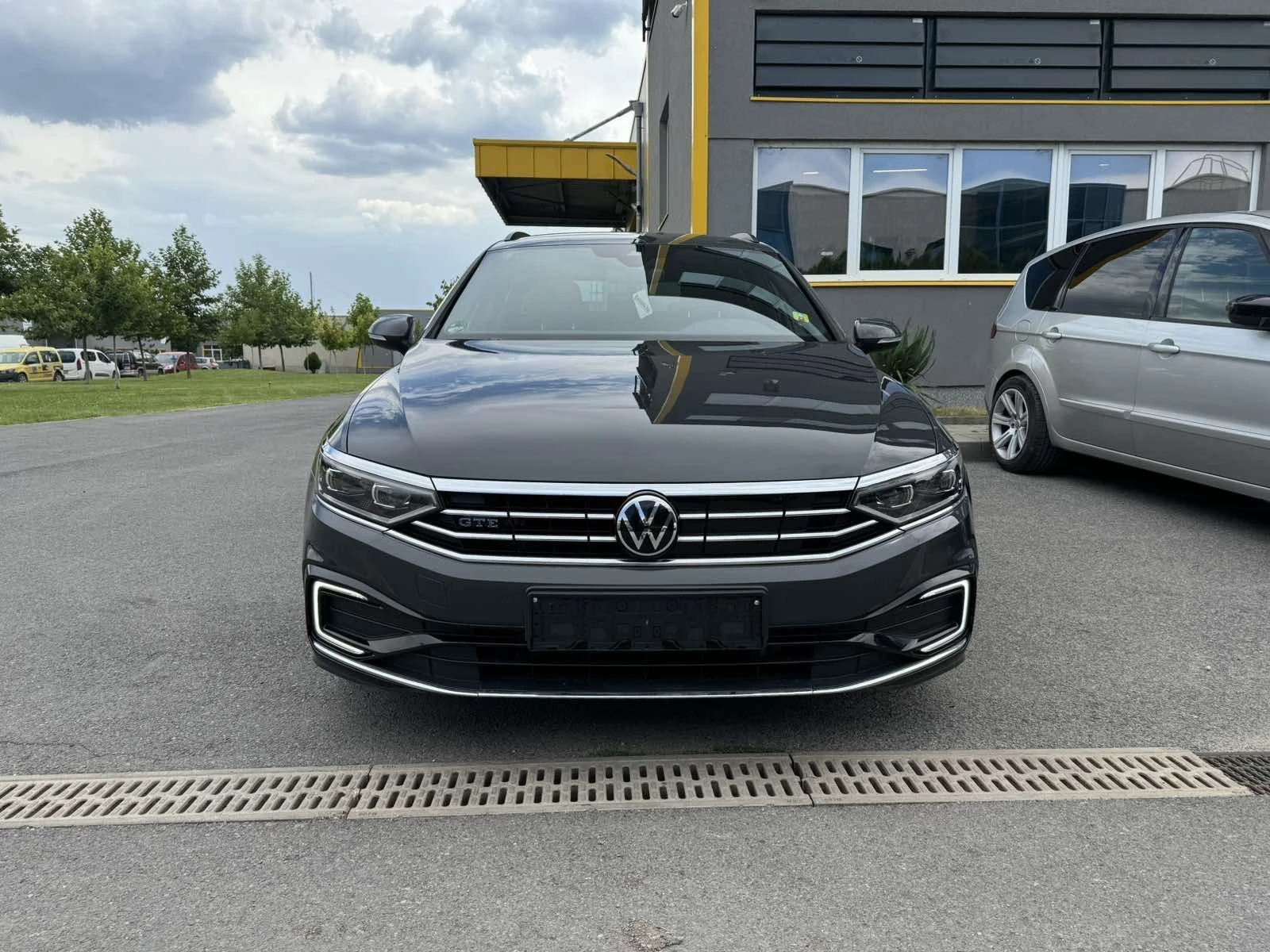 VW Passat 1.4 GTE PLUG IN HYBRID ПРОМОЦИЯ - изображение 2