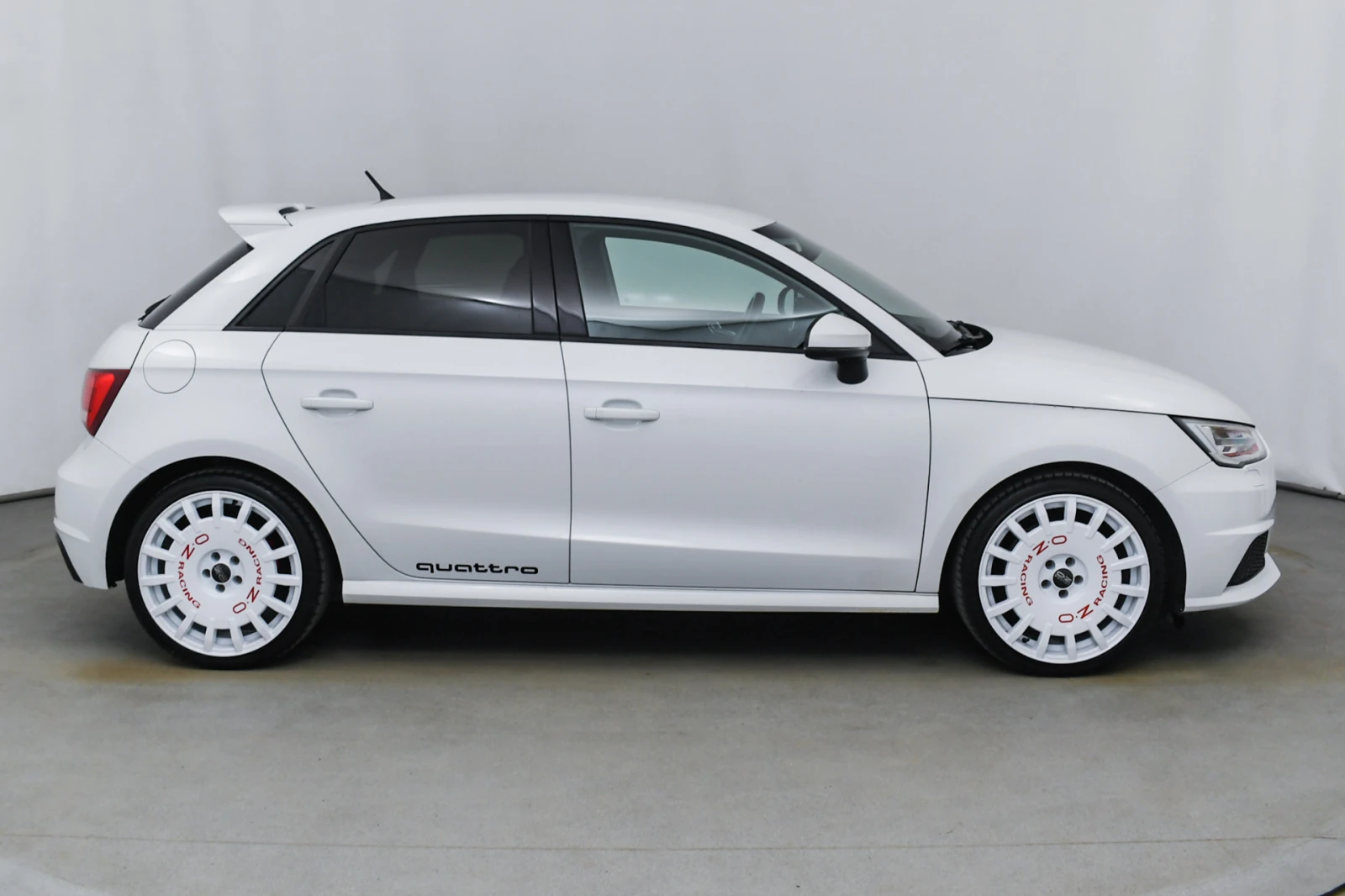 Audi A1 S1 QUATTRO - изображение 4