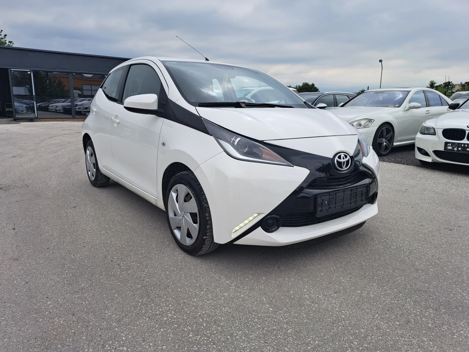 Toyota Aygo 85000km/evro6/нави/камера - изображение 3