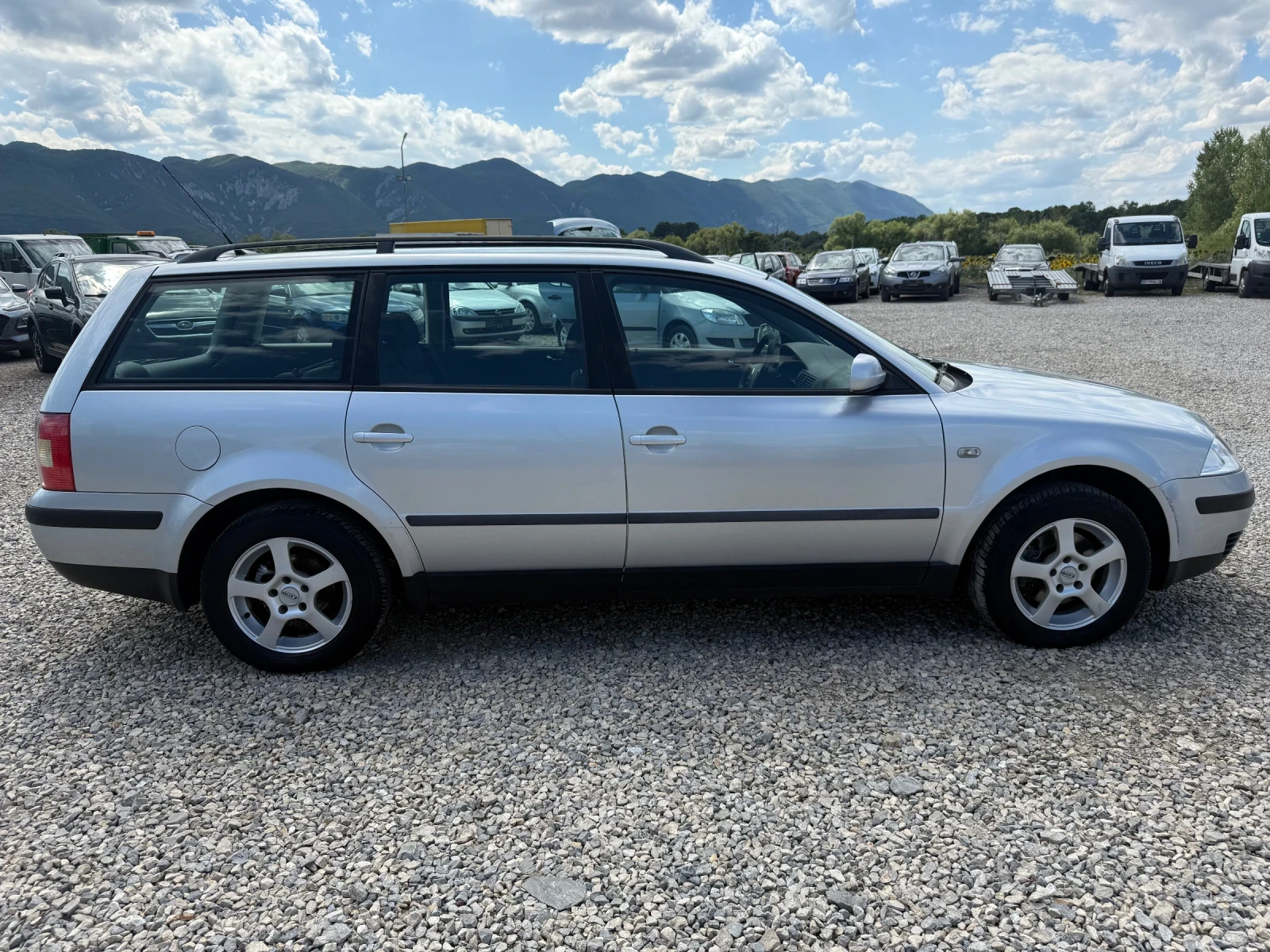 VW Passat 1.9TDI-101PS-КЛИМАТРОНИК - изображение 4