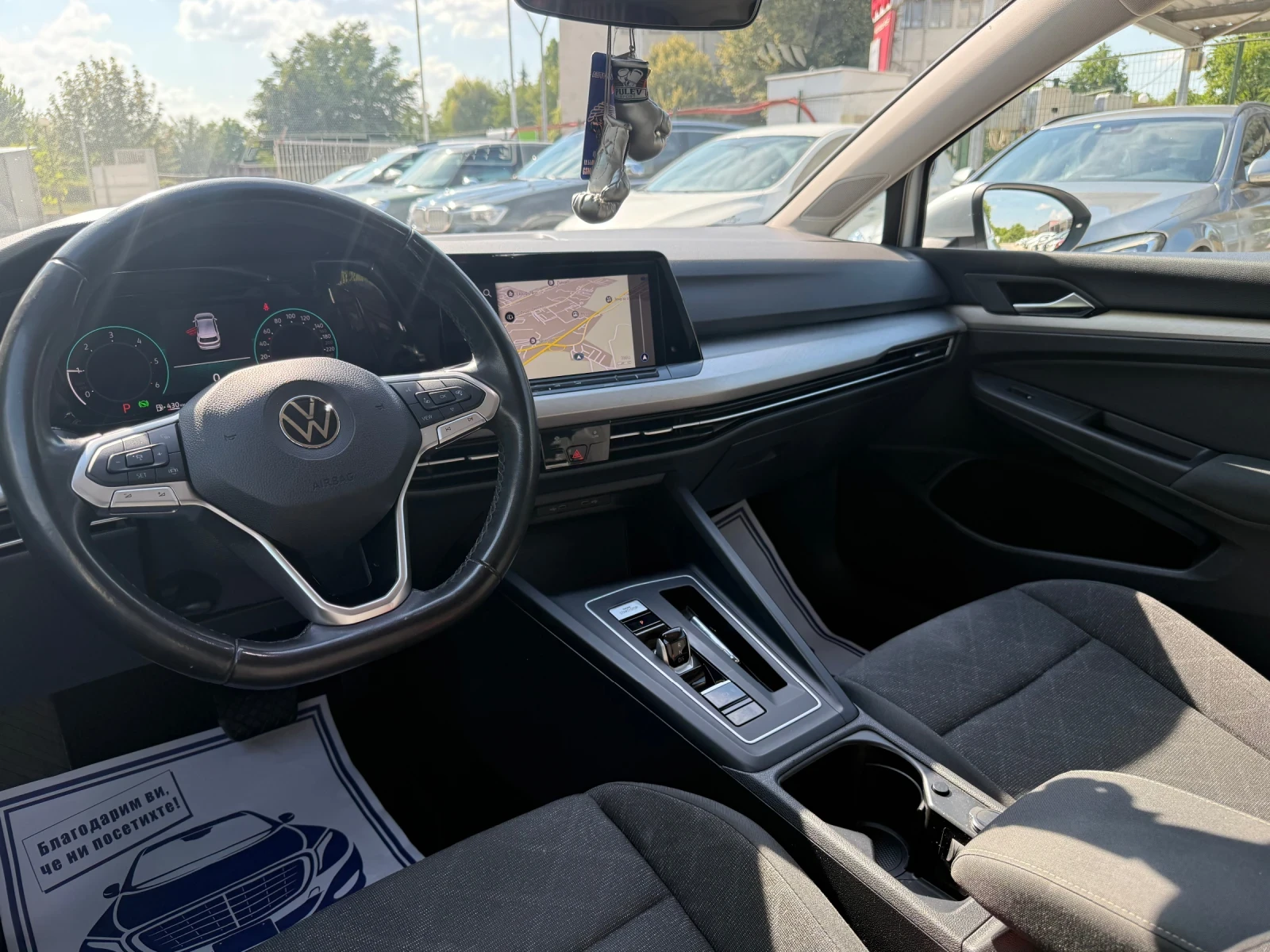 VW Golf 2.0TDI - Life - Напълно обслужен! - изображение 10