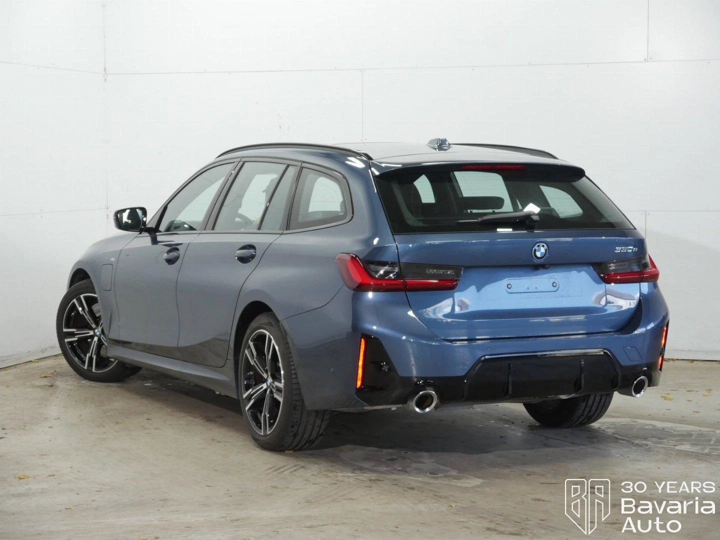 BMW 330 e Touring M Sport Paket Sportautomatic | Mobile.bg   2