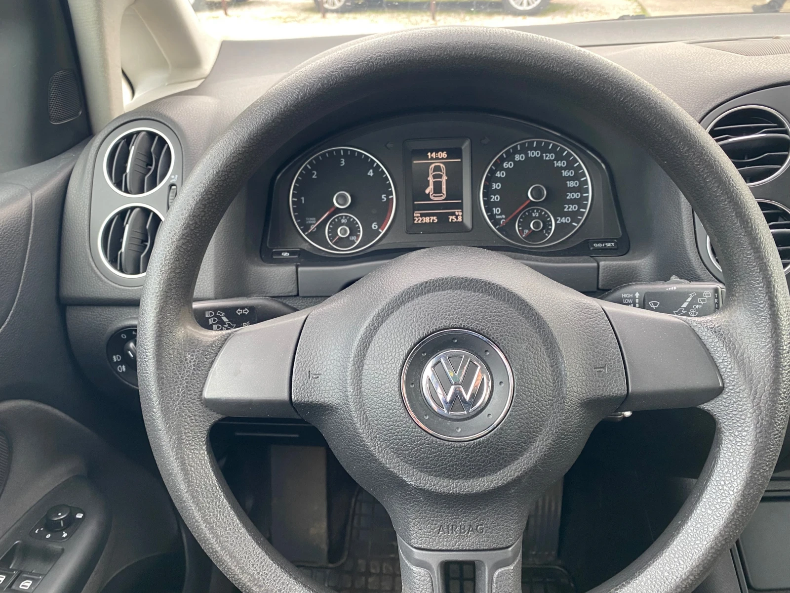 VW Golf Plus 1.6TDI 90ks - изображение 8